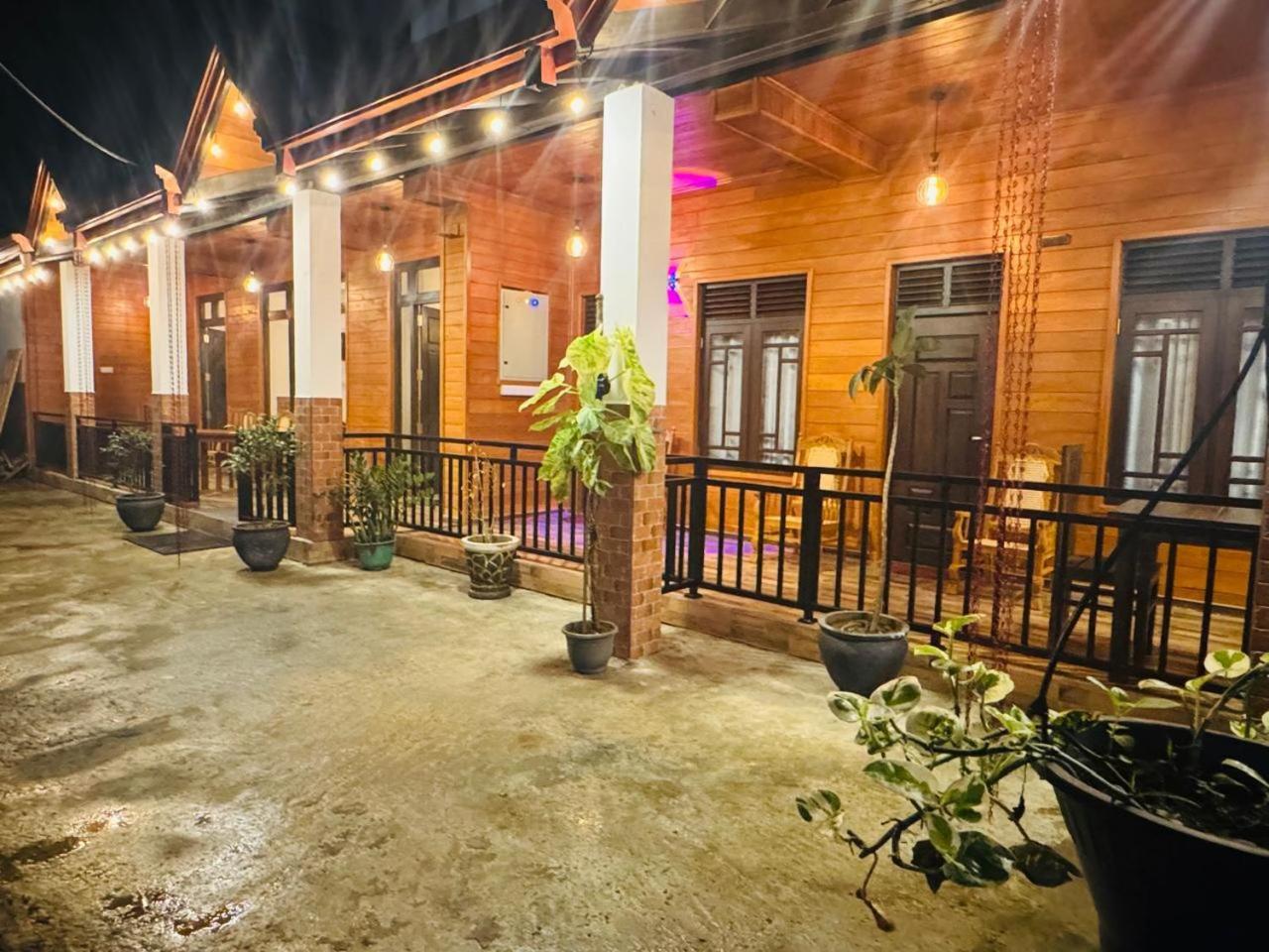 Hotel Sun Mount Adams Peak Nallathanniya Exterior foto